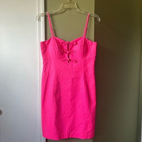 Lilly Pulitzer Dresses & Skirts - Lilly Pulitzer Elegant Pink Sleeveless Dress
